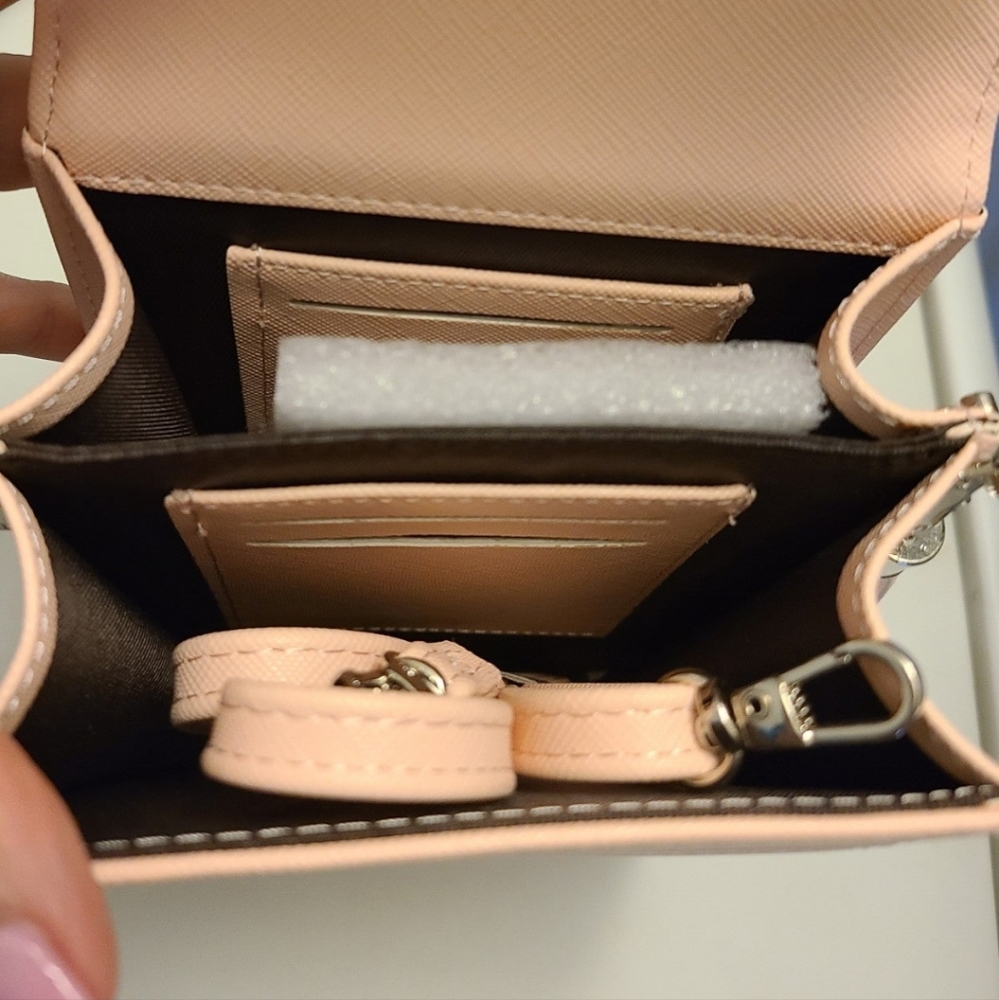 Purse - Picture 3 of 4